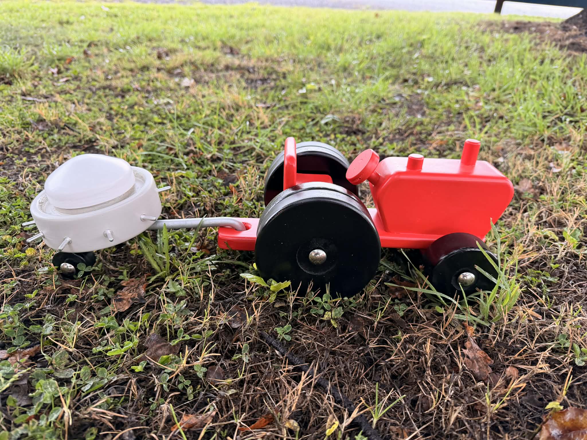 Tractor with Calf Cafeteria